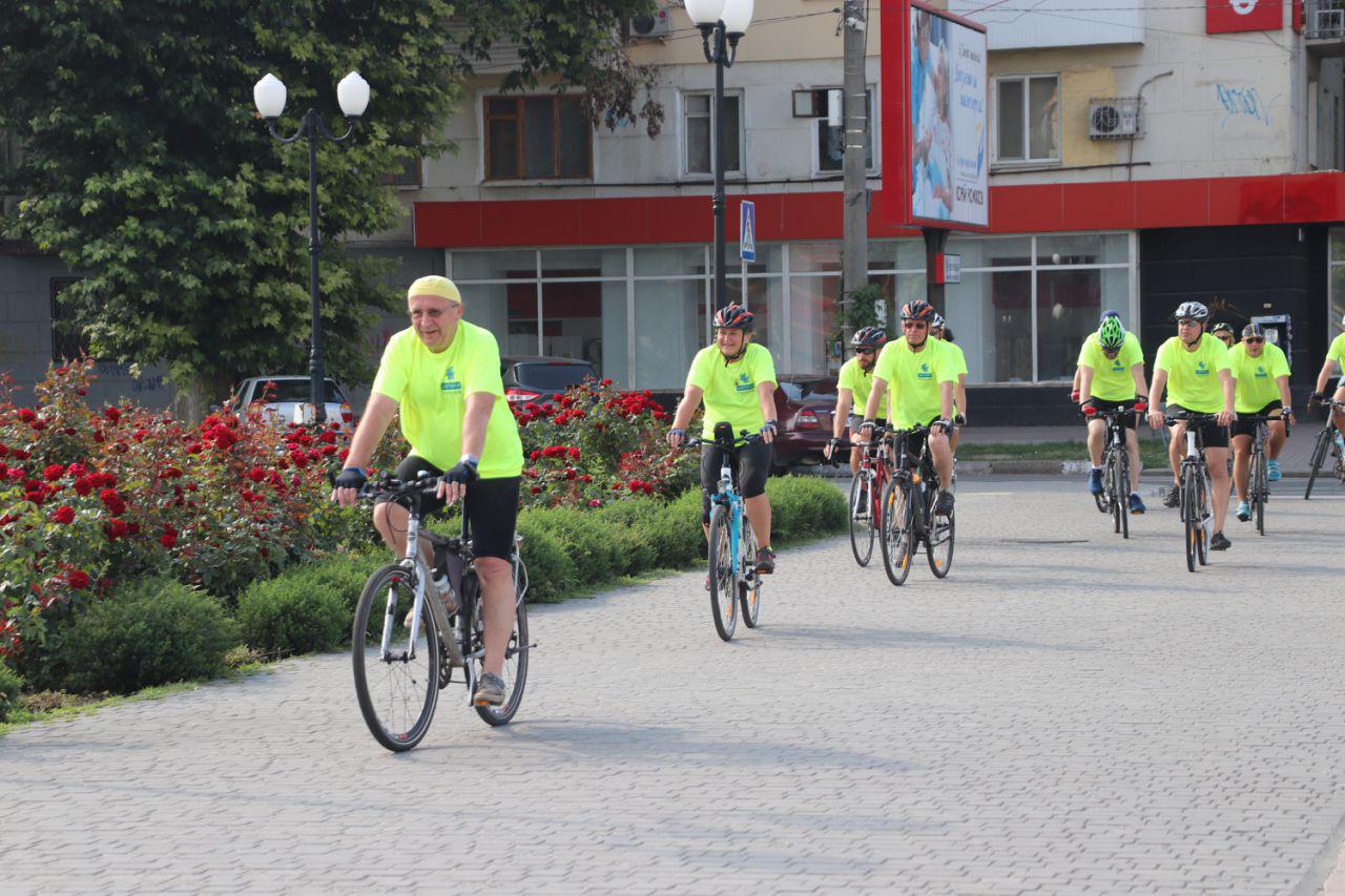 Литовські велосипедисти подорожуватимуть Україною
