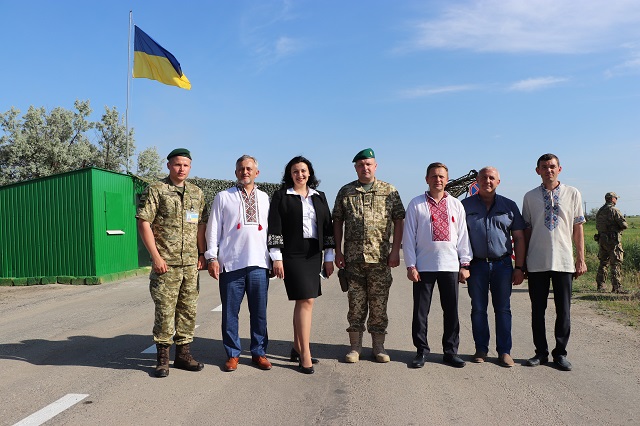 Віце-прем`єр-міністр з питань європейської та євроатлантичної інтеграції України відвідала КПВВ «Каланчак» та «Чаплинка»