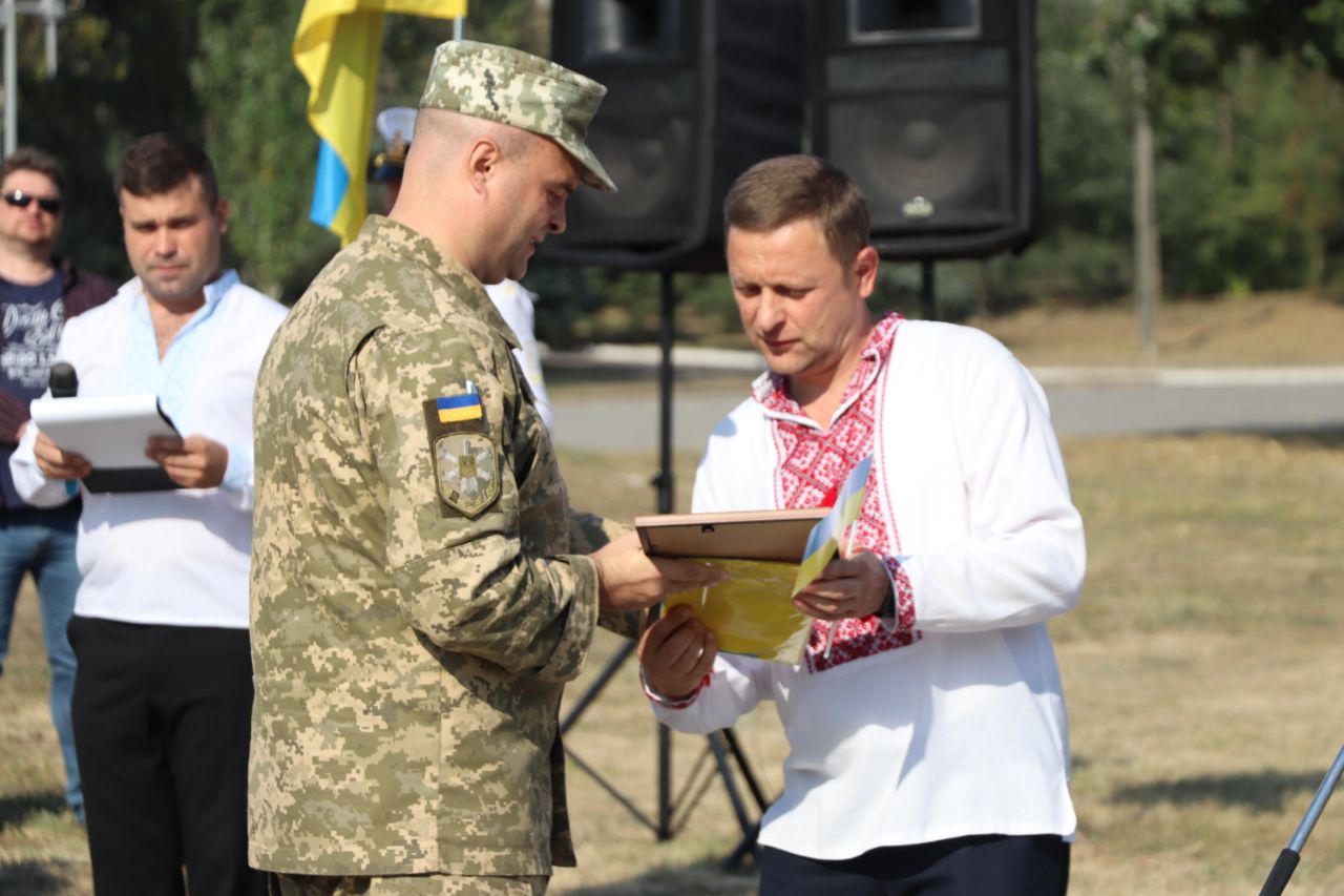 Военнослужащих Херсонщины наградили на торжественном митинге