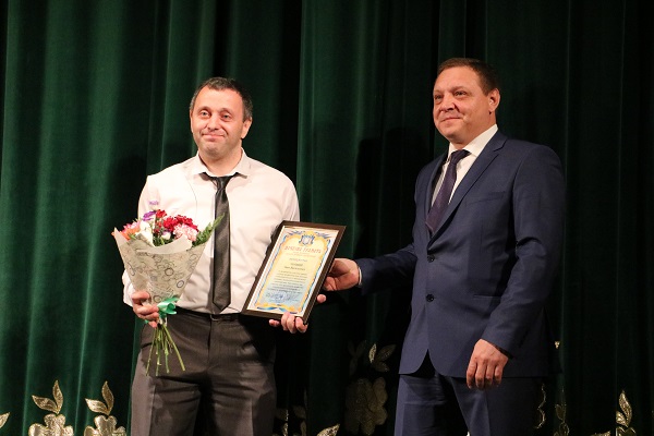 Сергій Тригуб вручив відзнаки кращим працівникам комунальної галузі