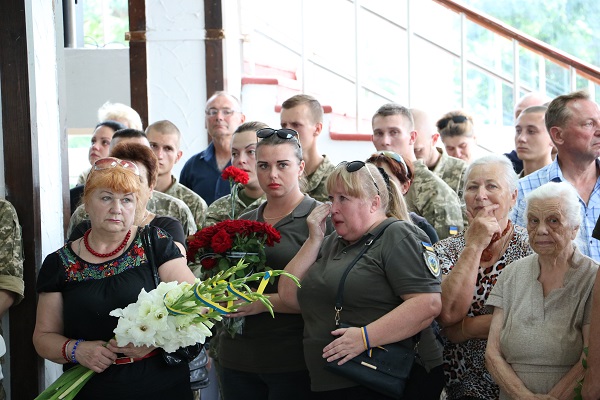 Ирину Шевченко, погибшую в зоне ООС, называли «Скажена»