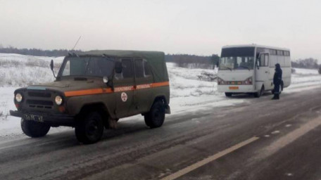 Олешківські рятувальники надали допомогу водієві рейсового автобуса