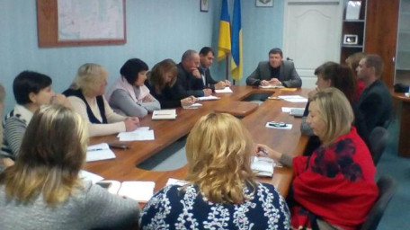 У районній державній адміністрації обговорили готовність служб до введення воєнного стану в Україні