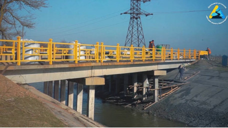 «Велике будівництво»: які мости та дороги ремонтуватимуть цього року