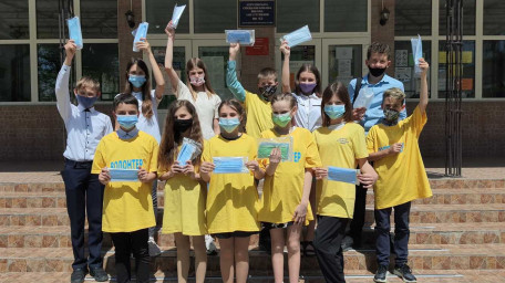 Херсонський обласний центр громадського здоров’я відзначив учасників дитячих акцій «Одягни маску» та «Ай-болить 2021»