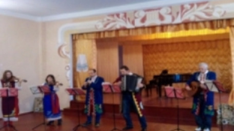 У Голопристанській районній дитячій школі мистецтв відкрили фестиваль-конкурс “Кобзареві струни”