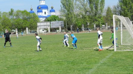 В Скадовську проведений обласний турнір з футболу серед команд юнаків 2006 року народження, присвячений пам’яті загиблих в АТО героїв Херсонщини
