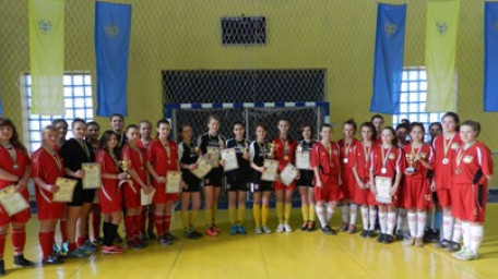 Проведені змагання з футзалу серед юніорок за програмою VІІІ літніх спортивних ігор молоді Херсонщини 2016 року, присвячених 25-й річниці Незалежності України.