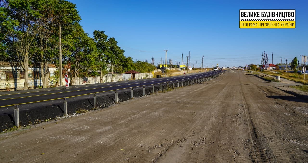 “Велике будівництво”: триває ремонт дороги М-14 Одеса - Мелітополь - Новоазовськ