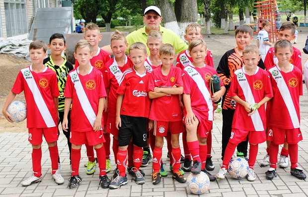 Вихованці КДЮСШ «Освіта» стали переможцями футбольного турніру у Миколаєві до Дня Конституції