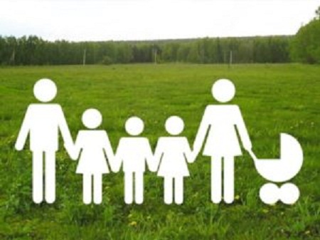 З 1 квітня Уряд запроваджує допомогу багатодітним сім'ям: 1700 гривень за третю і кожну наступну дитину