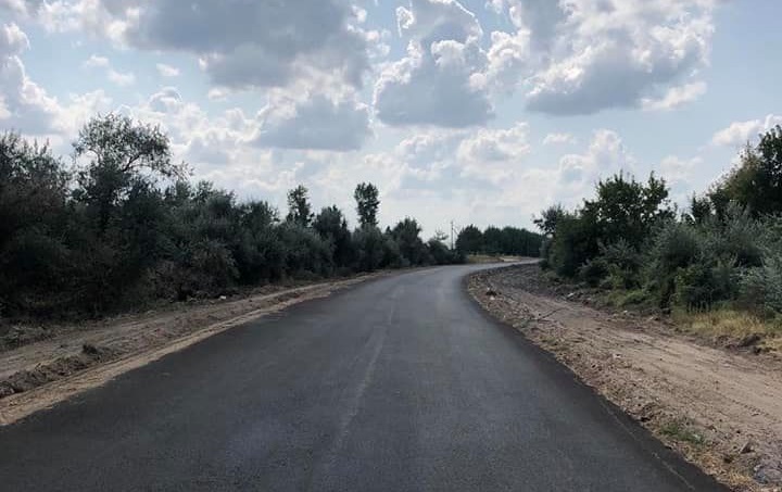 Завершується ремонт дороги Олешки - Праві Солонці