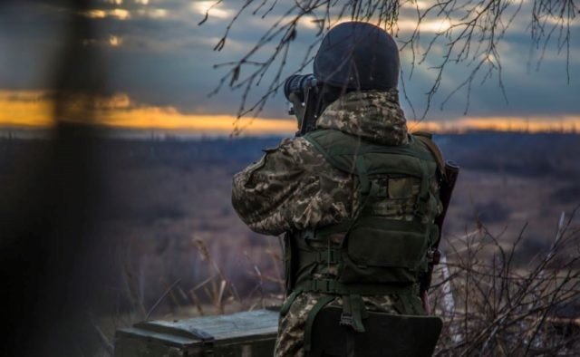 Військові застерігають жителів області не фотографувати військову техніку під час передислокації