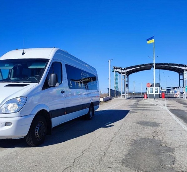 На КПВВ «Каланчак» та «Чонгар» доступні безкоштовні регулярні перевезення