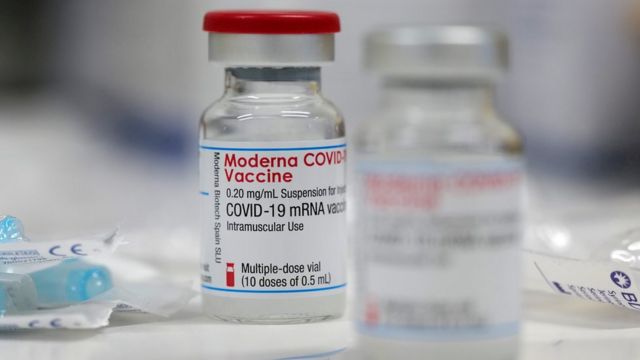 На Херсонщині почали використовувати вакцину Moderna: що необхідно знати про препарат