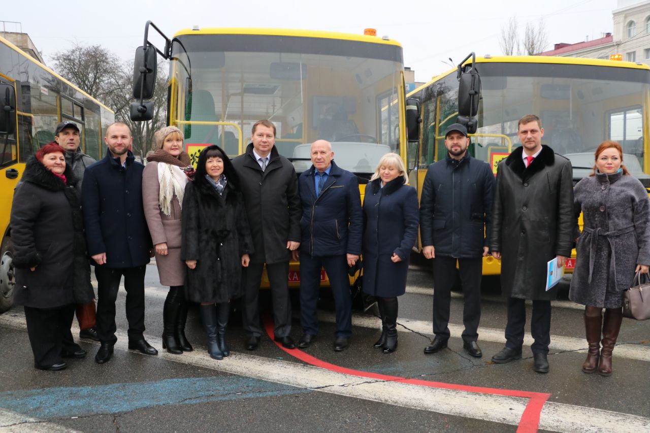 9 нових шкільних автобусів отримали райони та ОТГ Херсонщини