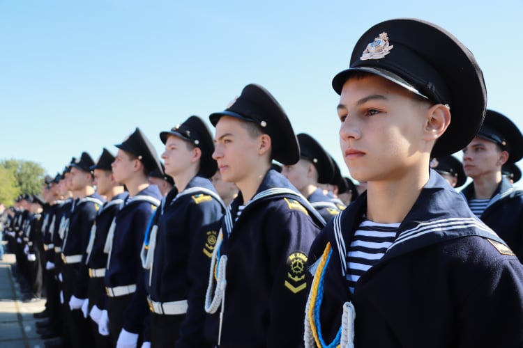 В Херсоне приняли присягу будущие моряки