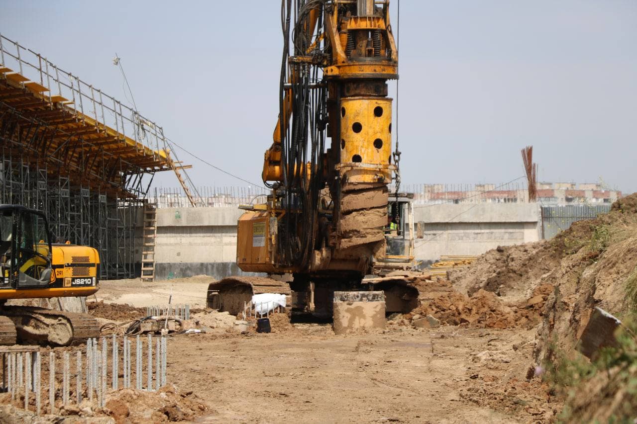 Строительная готовность части первого пускового комплекса - 78%: в Херсонской ОГА отчитались о ходе строительства мостоперехода