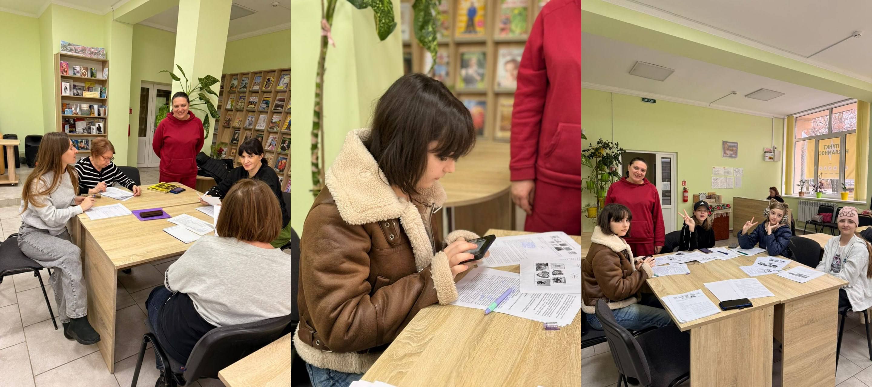 Колаж із трьох фотографій, що зображує групу жінок під час навчальної зустрічі або тренінгу в світлому приміщенні з книжковими полицями. Учасниці сидять за столами, спілкуються та працюють із документами.