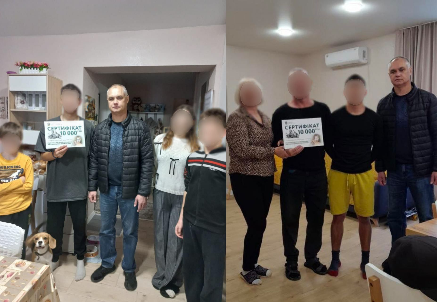 Це здвоєне зображення, що документує вручення грошових сертифікатів сім'ям.  Ліва частина зображення: Родина (чотири дитини/підлітки та дорослий чоловік) стоять у вітальні чи їдальні будинку. Чоловік (імовірно, представник організації чи волонтер) у стьобаній чорній куртці та джинсах стоїть у центрі. Поруч із ним стоїть підліток, який тримає в руках білий сертифікат на 10 000 з написом 